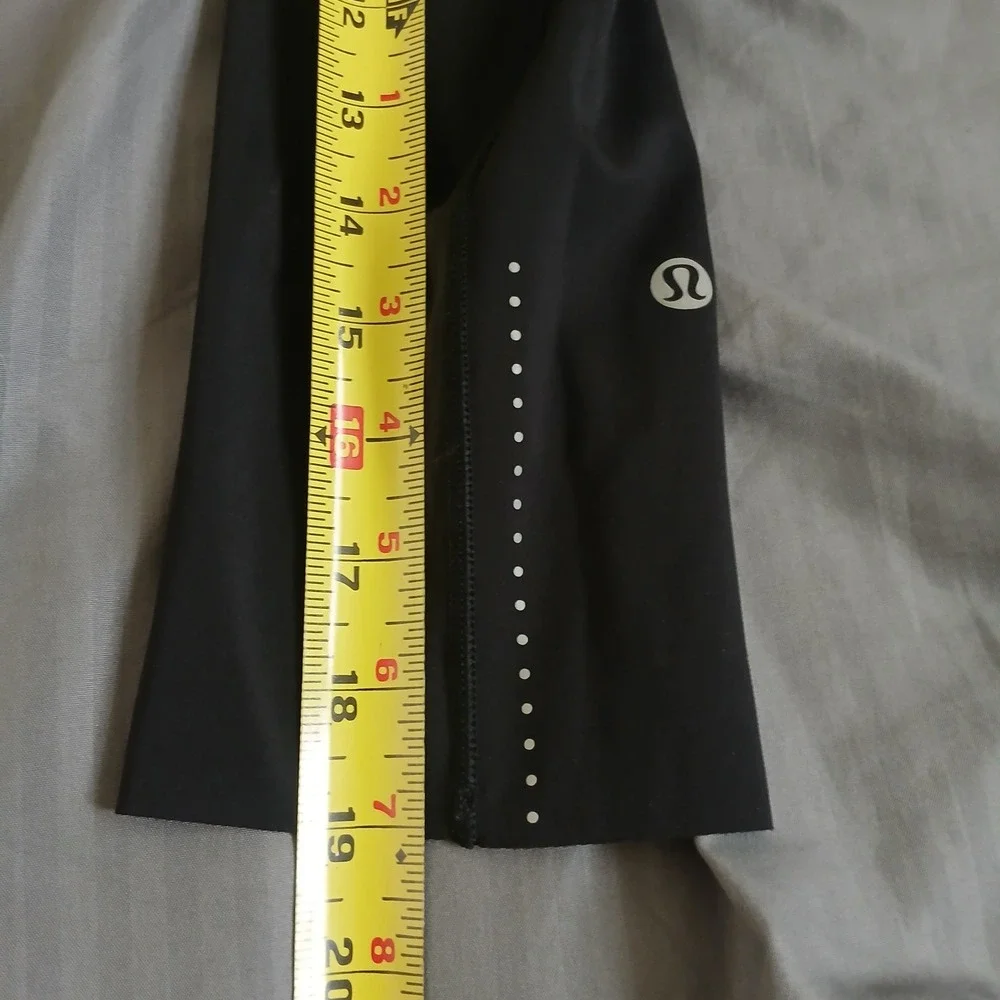 Lululemon Speed Up Crop Leggings Womens 2 Black High Rise Pockets Reflective